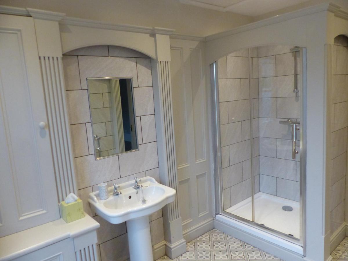 קאסלטון Four Seasons Guesthouse מראה חיצוני תמונה